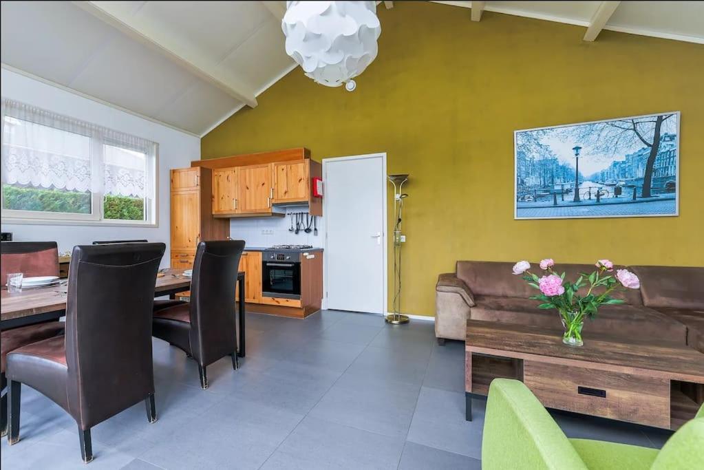 Vakantiehuis De Wilgenroos Wervershoof Exterior photo